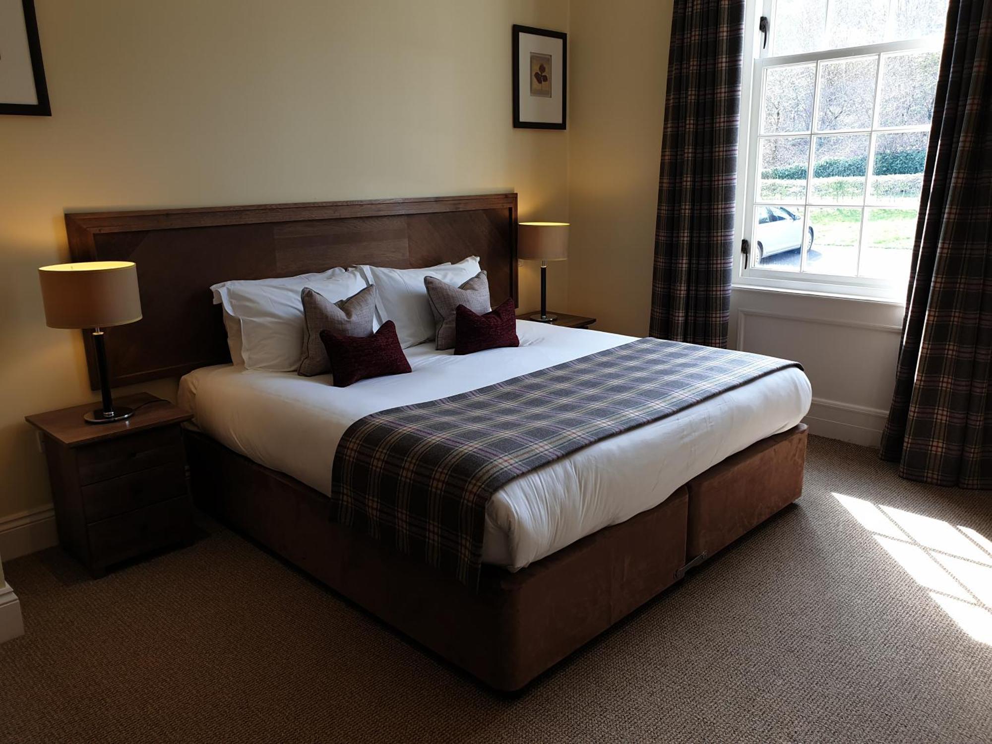 Cameron House On Loch Lomond Alexandria Extérieur photo A bedroom at the hotel